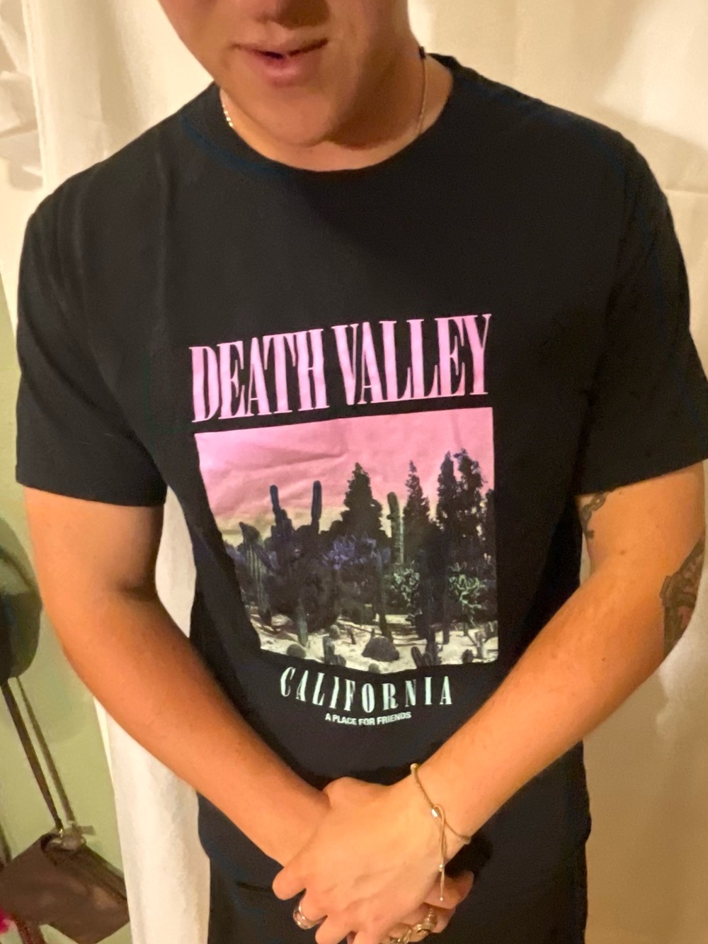 Death Valley California women’s black t-shirt size Large